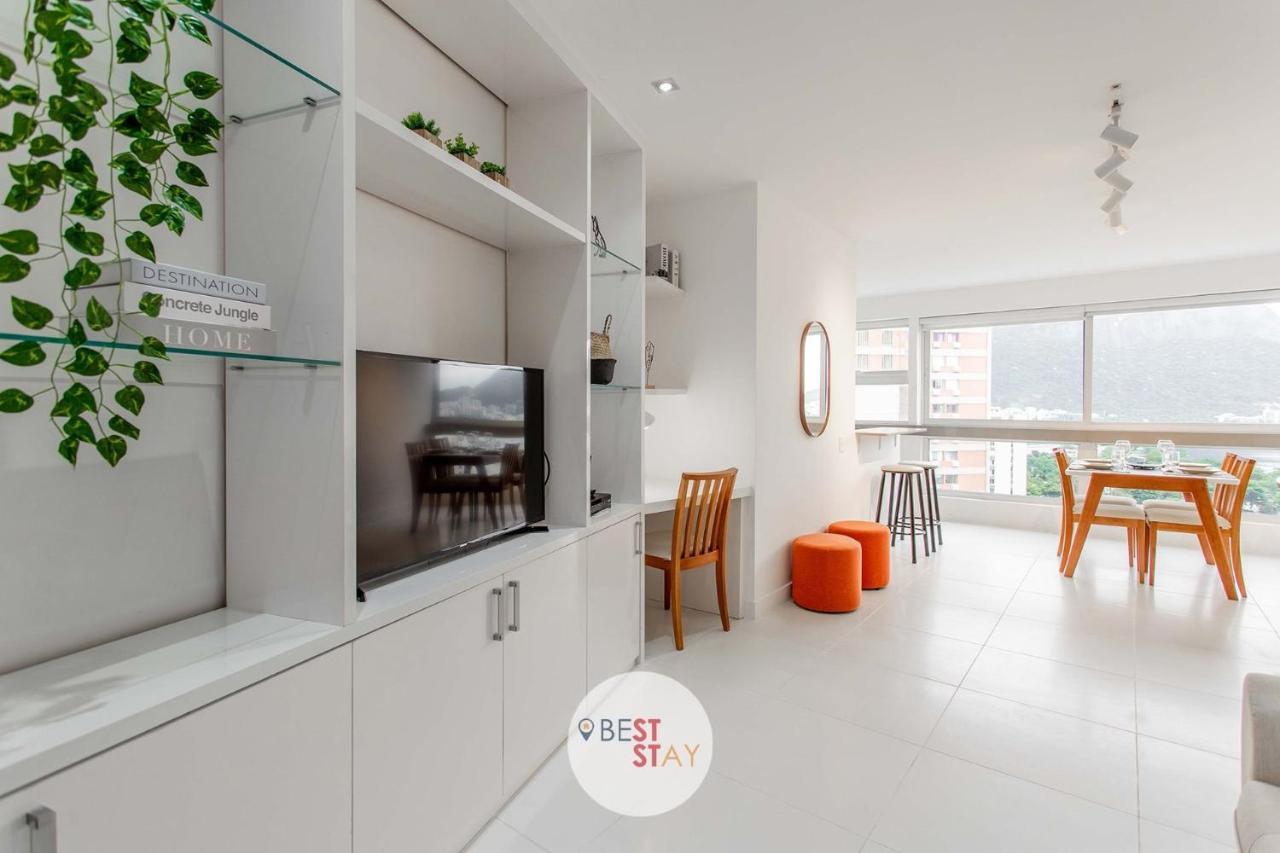 Apartamento No Coração Do Leblon, Com Limpeza Diária Incluída *